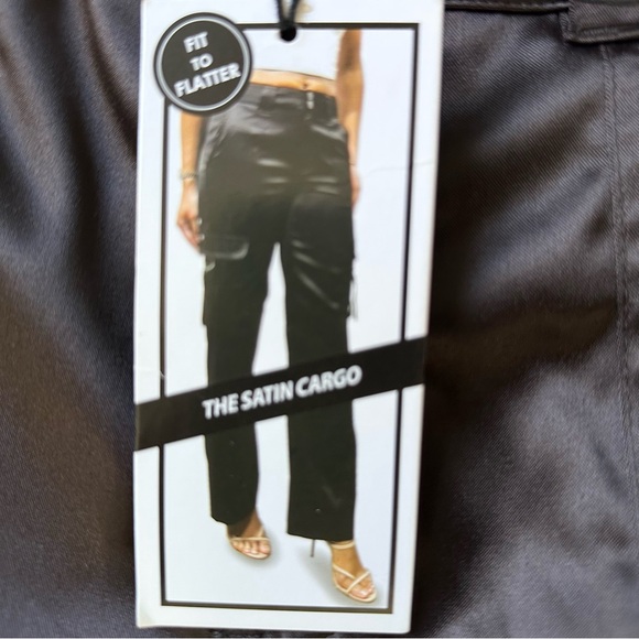 Love, Fire Satin Cargo Pants Brown Mid-Rise Utility Style NWT Size 5 - Picture 12 of 12
